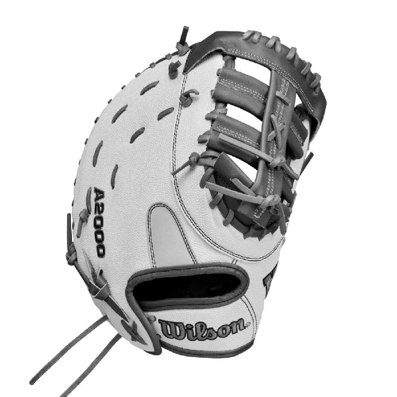 2024 Wilson Classic Series A2000 FP1620SS 12.5" Fastpitch First Base Mitt: WBW102682125